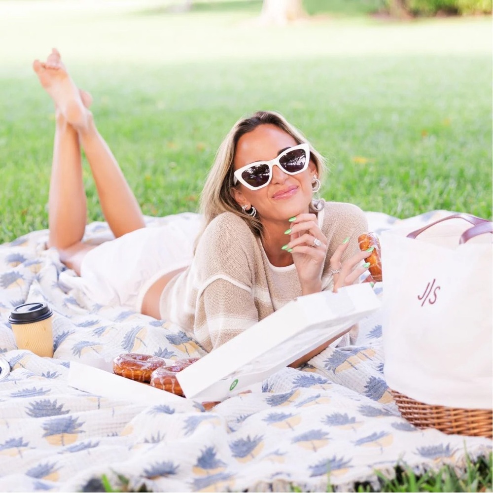 Diff Eyewear Cream Cat-Eye Sunglasses | Camilla Opaline Grey Sunglasses - Picture 2 of 13